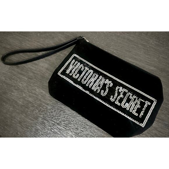 Victoria Secret Black Sequin Clutch Wrislet - Picture 2 of 4